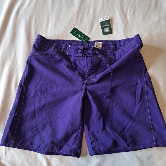 L.L. Bean Hibiscus Sport Surf Shorts size 16 NWT - Picture 1 of 6